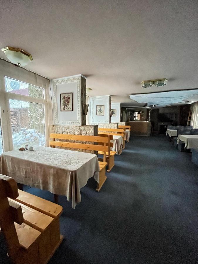 Aspen Hotel Szlavszke Kültér fotó