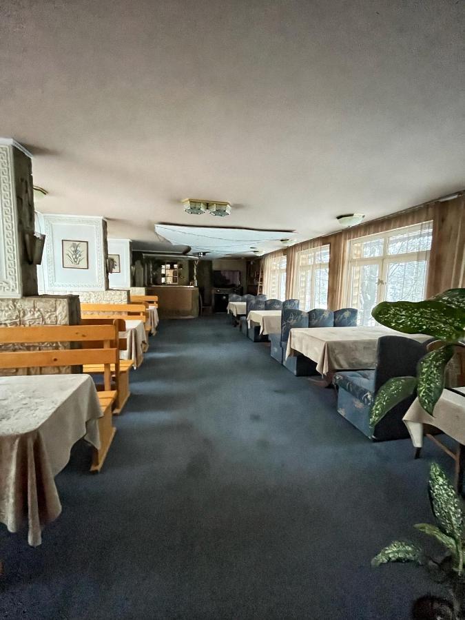 Aspen Hotel Szlavszke Kültér fotó
