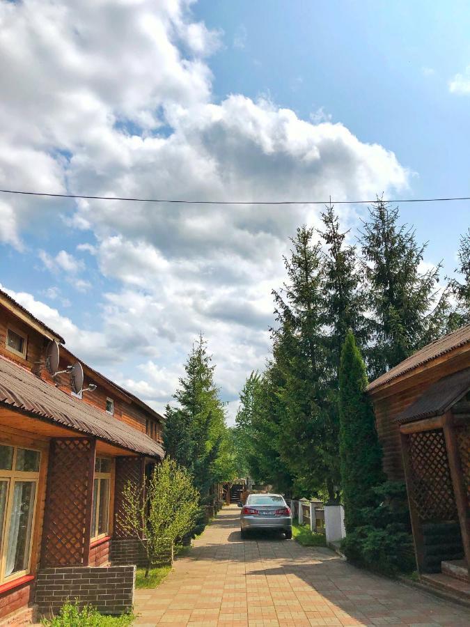 Aspen Hotel Szlavszke Kültér fotó