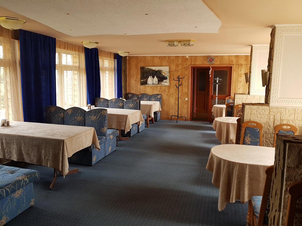 Aspen Hotel Szlavszke Kültér fotó