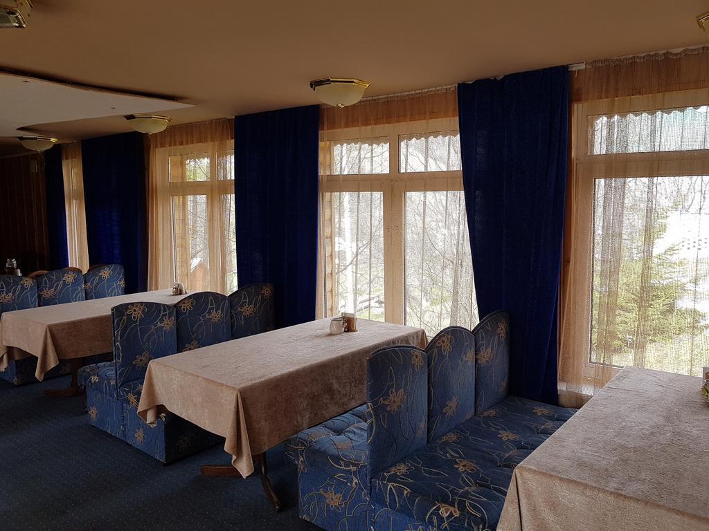 Aspen Hotel Szlavszke Kültér fotó
